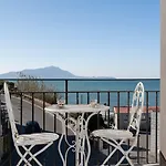 Casa de hóspedes Naro And 4*